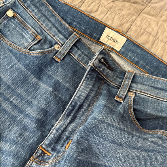 Hudson Skinny Jeans size 27.
32 Length - Picture 5 of 6